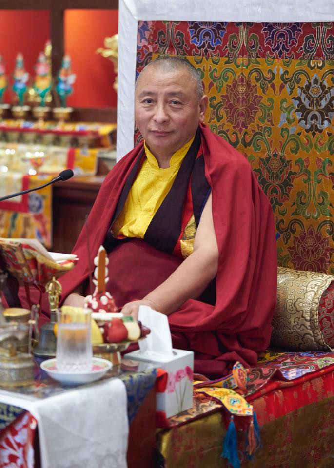 Rinpoche_on_throne_closeup_2016